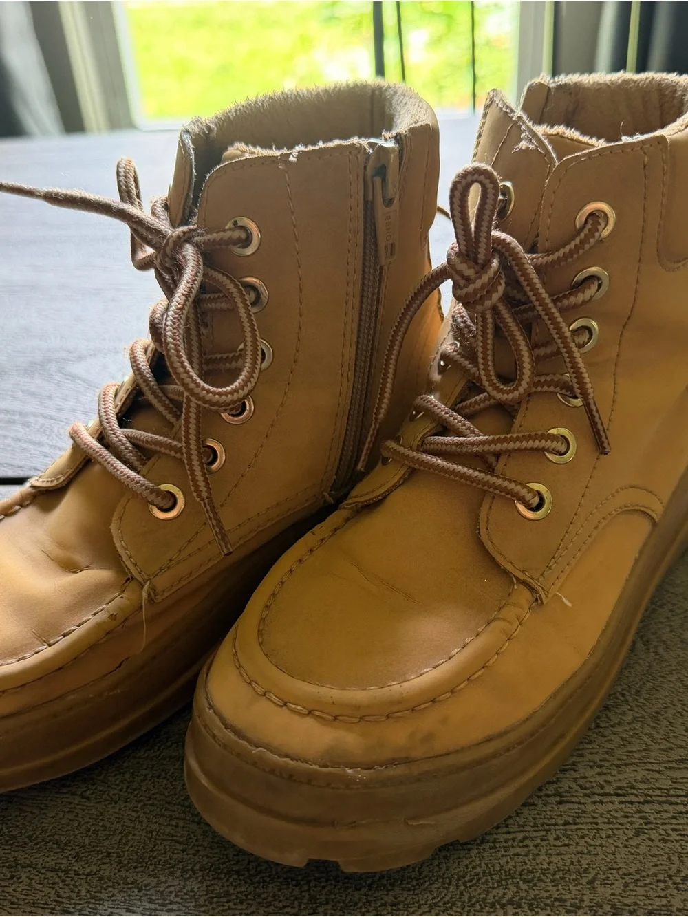 H&M workwear style